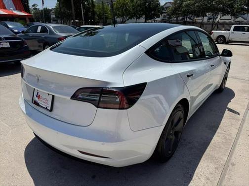 2022 Tesla Model 3 Standard Range