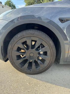 2021 Tesla Model Y Long Range Sport Utility 4D