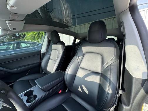 2021 Tesla Model Y Long Range Sport Utility 4D