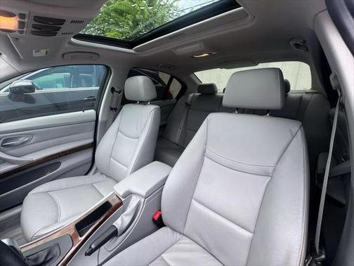 2011 BMW 328 i