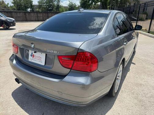 2011 BMW 328 i