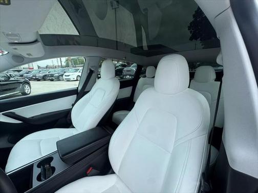 2021 Tesla Model Y Long Range Sport Utility 4D