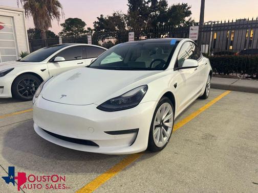 2022 Tesla Model 3 Long Range