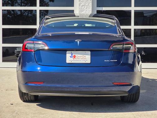 2021 Tesla Model 3 Long Range