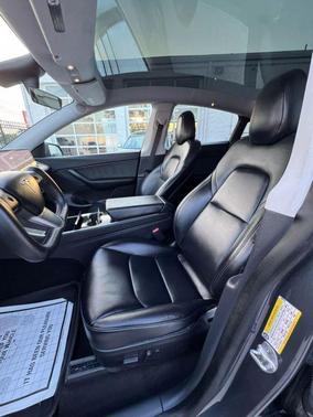 2020 Tesla Model Y Long Range Sport Utility 4D