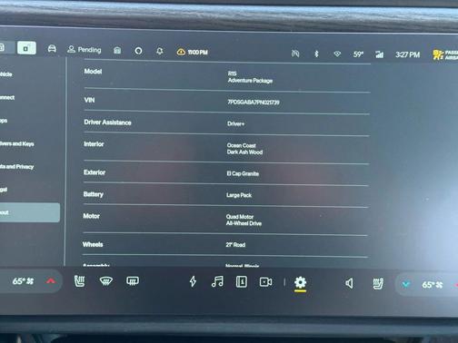 2023 Rivian R1S Adventure