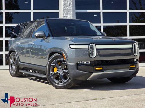 2023 Rivian R1S Adventure