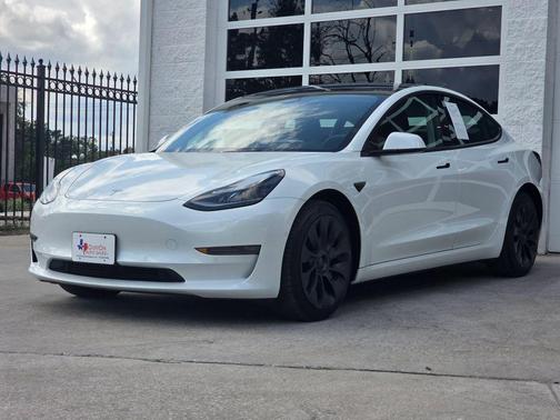 2022 Tesla Model 3 Long Range