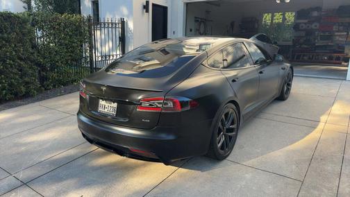 2021 Tesla Model S Plaid
