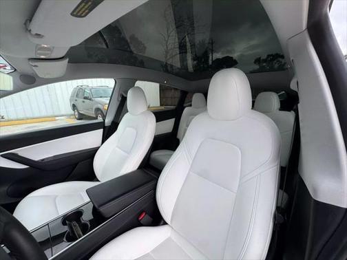 2021 Tesla Model Y Long Range Sport Utility 4D