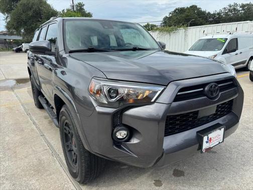 2022 Toyota 4Runner SR5 Sport Utility 4D