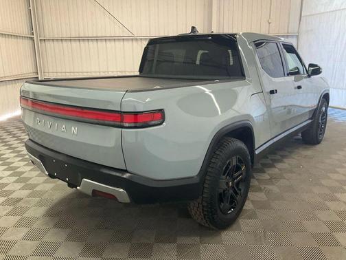 2022 Rivian R1T Adventure