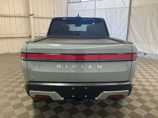 2022 Rivian R1T Adventure