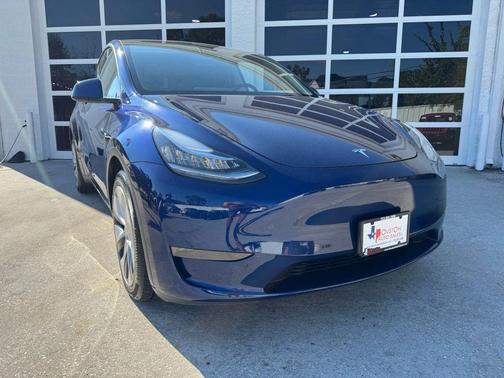 2023 Tesla Model Y Long Range Sport Utility 4D