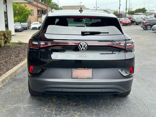 Mythos Black Metallic 2021 Volkswagen ID.4 Pro S