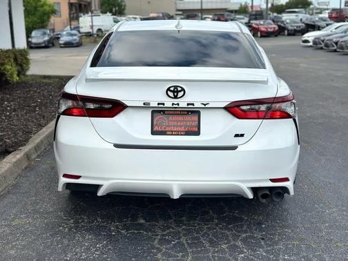 Ice Cap 2023 Toyota Camry SE