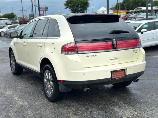 Beige 2008 Lincoln MKX Base