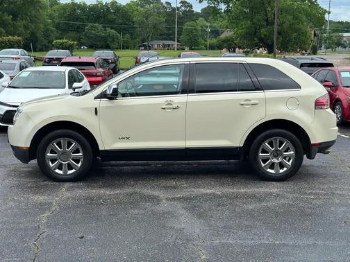 Beige 2008 Lincoln MKX Base
