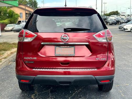 2016 Nissan Rogue SL