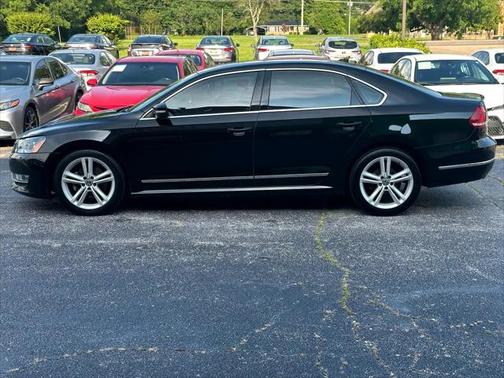 2014 Volkswagen Passat 3.6L V6 DSG SEL Premium