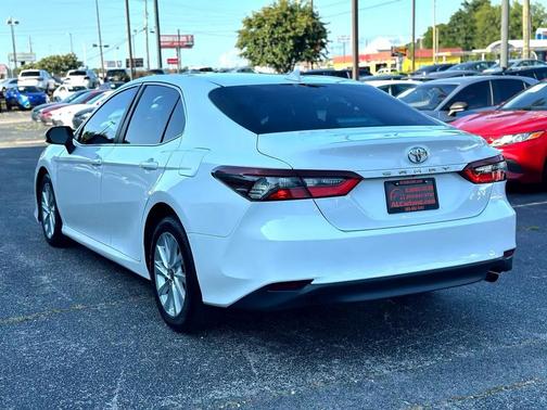 2022 Toyota Camry LE