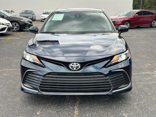 2021 Toyota Camry LE