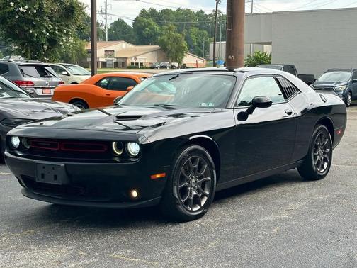 Pitch Black Clearcoat 2018 Dodge Challenger GT