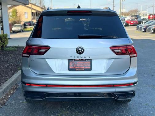 2022 Volkswagen Tiguan 2.0T SE R-Line Black