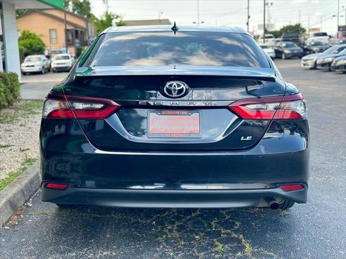2022 Toyota Camry LE