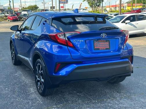 Blue Eclipse Metallic 2021 Toyota C-HR XLE