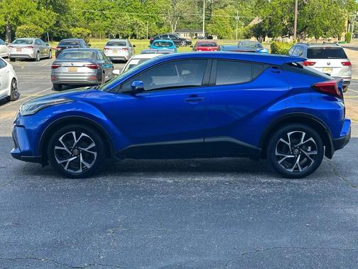 Blue Eclipse Metallic 2021 Toyota C-HR XLE