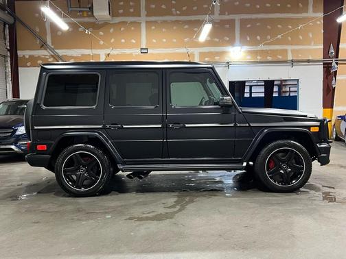 Photo 5 of 32 of 2014 Mercedes-Benz G-Class G 63 AMG