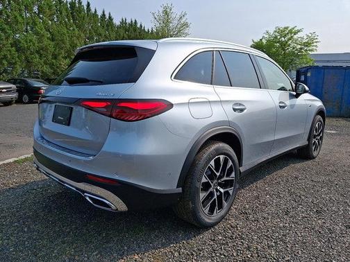 2025 Mercedes-Benz GLC 350e Base