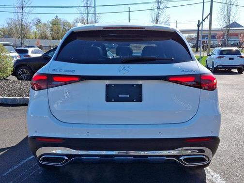 2025 Mercedes-Benz GLC 300 4MATIC