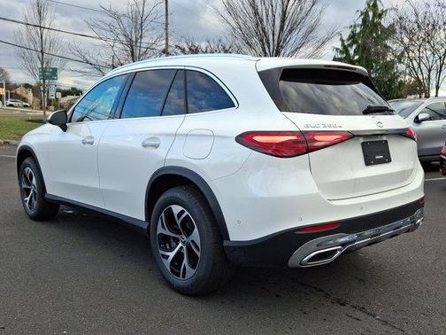 2025 Mercedes-Benz GLC 350e Base