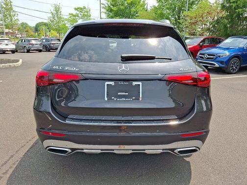 2025 Mercedes-Benz GLC 350e Base