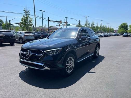 Black 2023 Mercedes-Benz GLC 300 4MATIC
