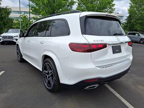 2025 Mercedes-Benz GLS 450 4MATIC