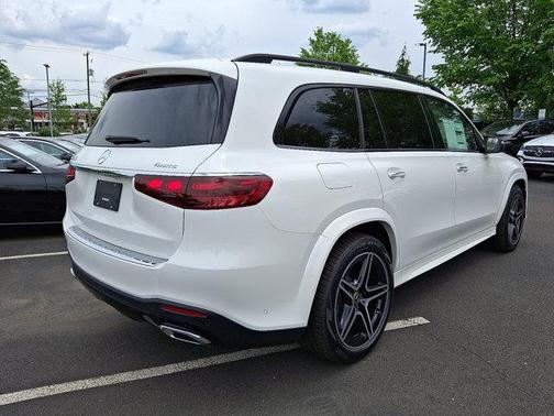 2025 Mercedes-Benz GLS 450 4MATIC