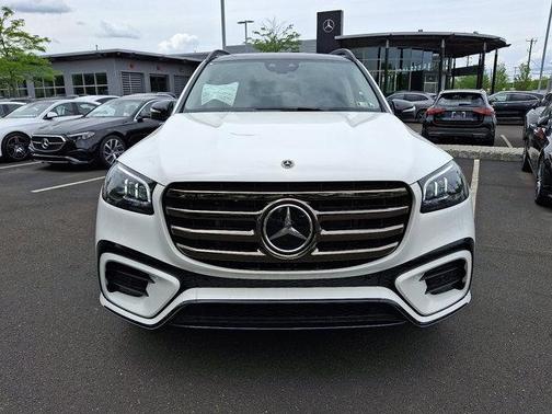 2025 Mercedes-Benz GLS 450 4MATIC