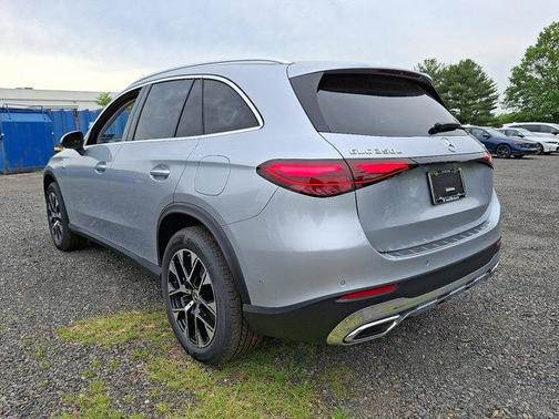 2025 Mercedes-Benz GLC 350e Base