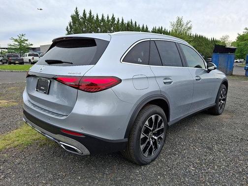 2025 Mercedes-Benz GLC 350e Base