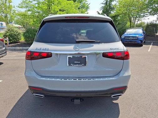 2025 Mercedes-Benz GLS 450 4MATIC