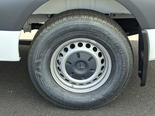 2025 Mercedes-Benz Sprinter 2500 Standard Roof