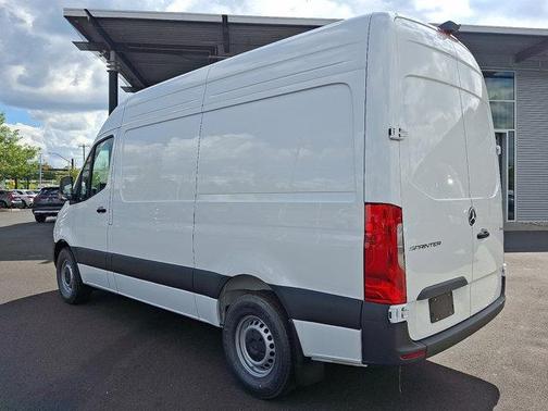 2025 Mercedes-Benz Sprinter 2500 Standard Roof