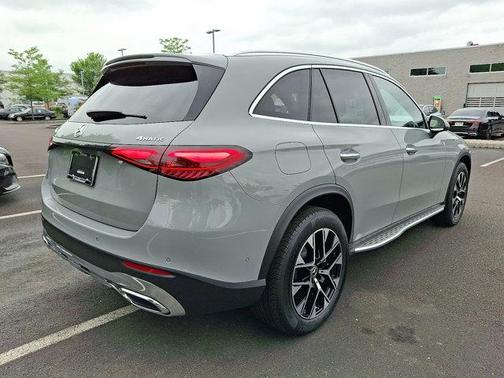 2025 Mercedes-Benz GLC 350e Base