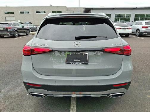 2025 Mercedes-Benz GLC 350e Base