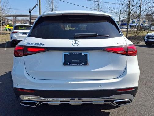 2025 Mercedes-Benz GLC 350e Base