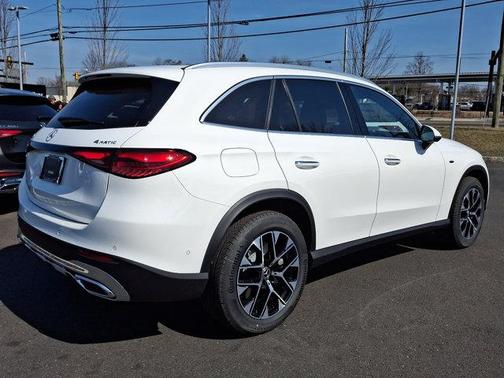 2025 Mercedes-Benz GLC 350e Base