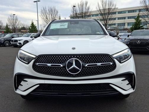 2025 Mercedes-Benz GLC 350e Base